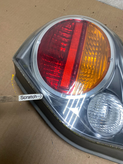 2002 2003 Nissan Maxima Right Passenger RH Side Tail Light L7258 DW3