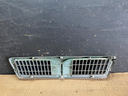 1996 to 1999 Infiniti i30 Front Upper Grill Grille OEM OEM T3967 DG5