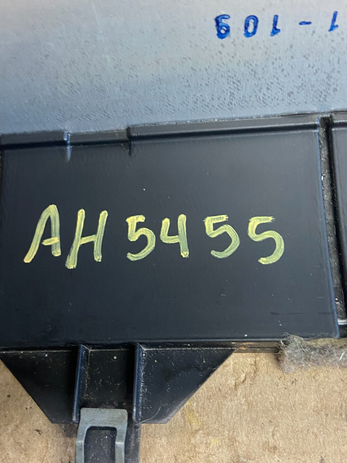 2008 to 2012 Jeep Liberty Dash Climate Temperature Control Radio Bezel ah5455 DG6