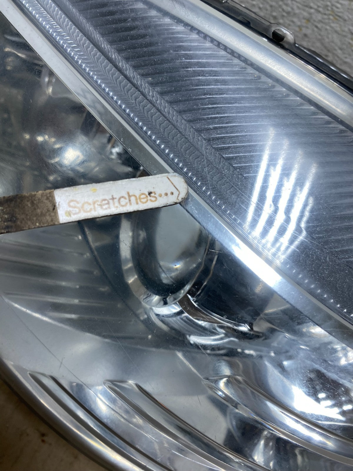 2008-2011 Mercedes C-Class C350 C300 Left Driver Halogen Headlight AI9065 DW3