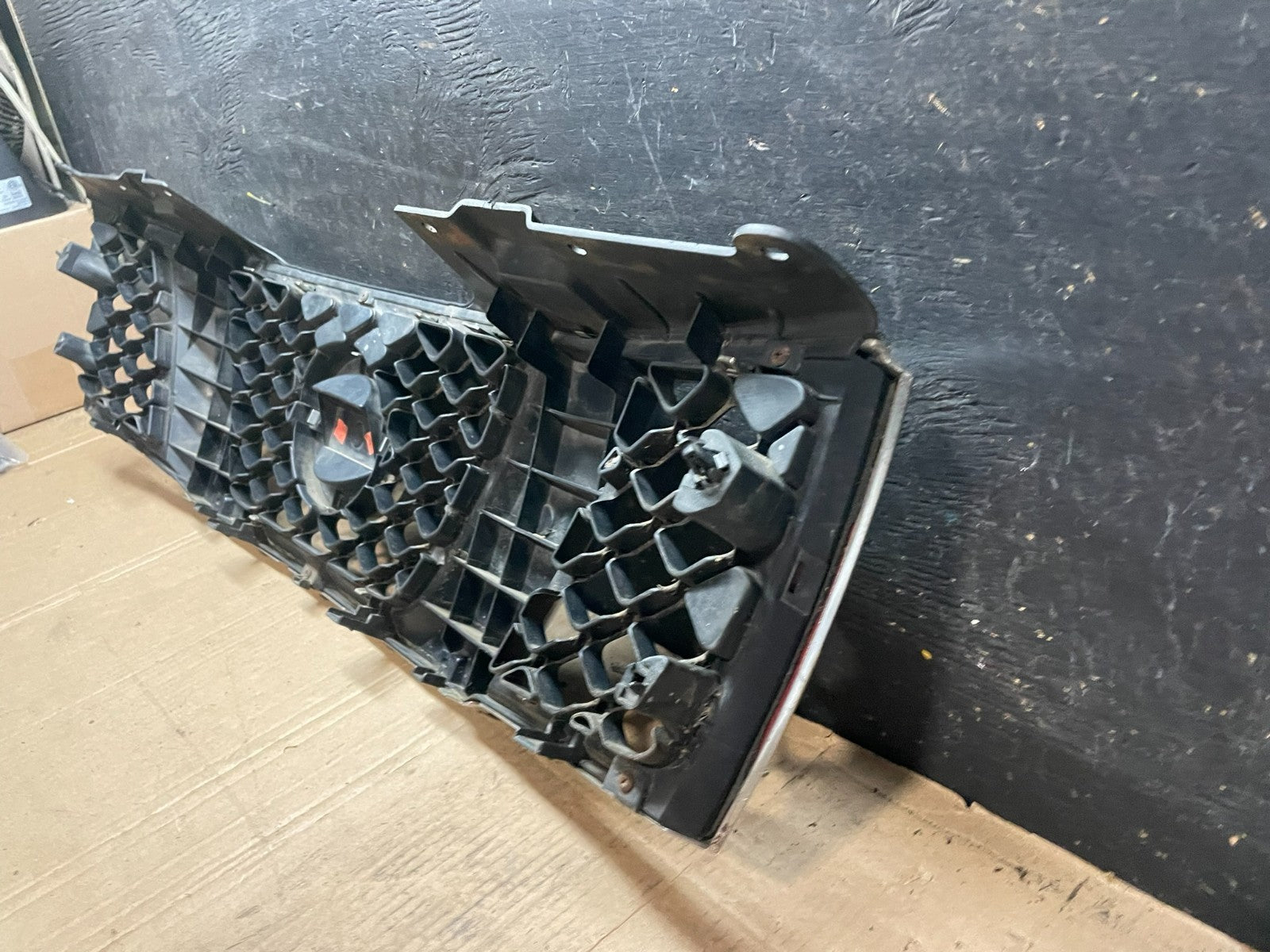 2005 2006 2007 Nissan Pathfinder Chrome Front Upper Grill Grille T3864 DG6