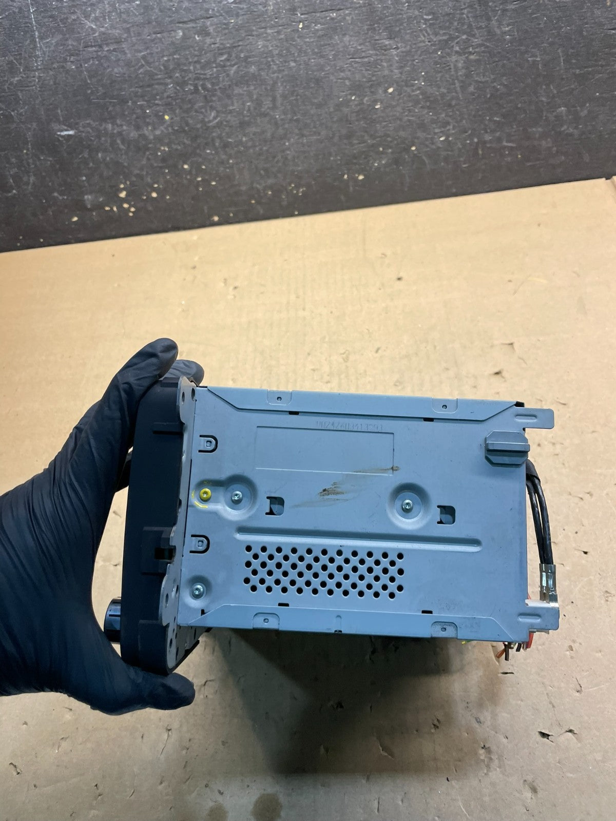 2011 to 2014 Volkswagen Tiguan Radio AM/FM CD Player OEM w4365 DG1