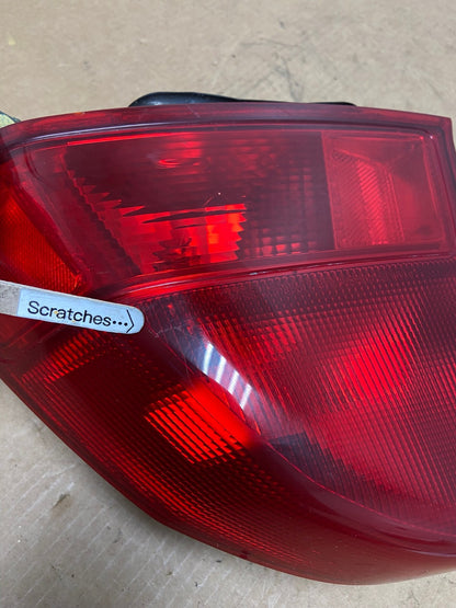 2001 2002 Honda Civic Sedan Right Passenger Rh Side Tail Light AC1852 LK3