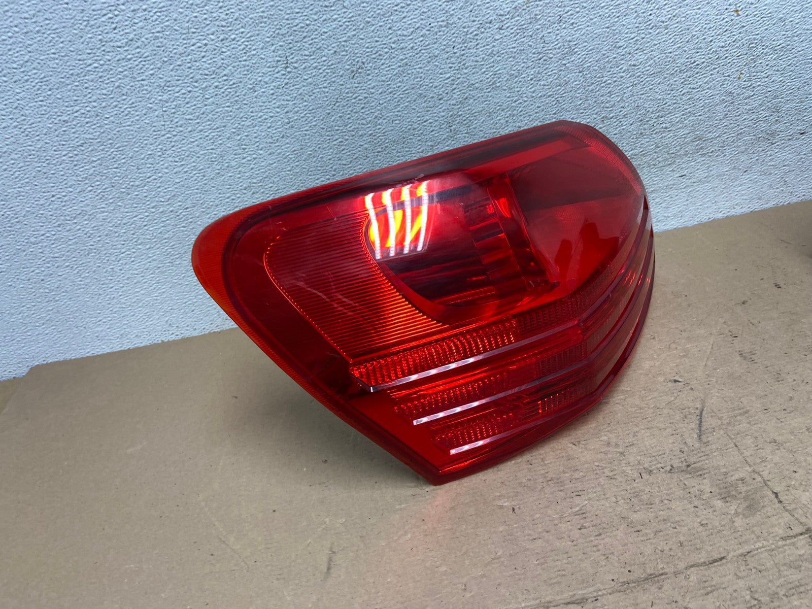 2008 to 2015 Nissan Rogue Left Driver Lh Side Tail Light AF5130 LK2