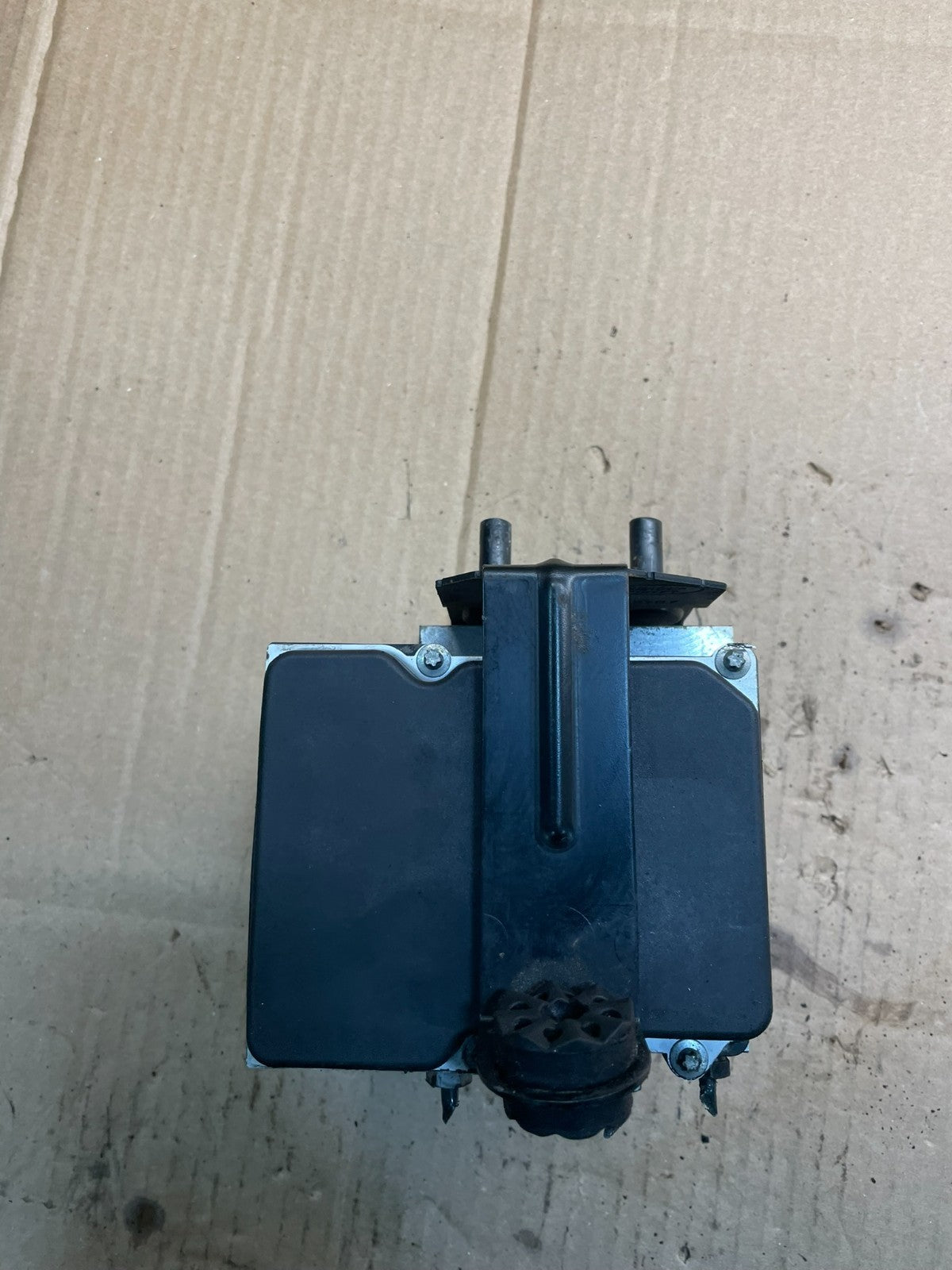 2010-2013 Land Rover LR4  Anti Lock Brake Pump Abs Modulator ah42-2c405 X1005 DG4