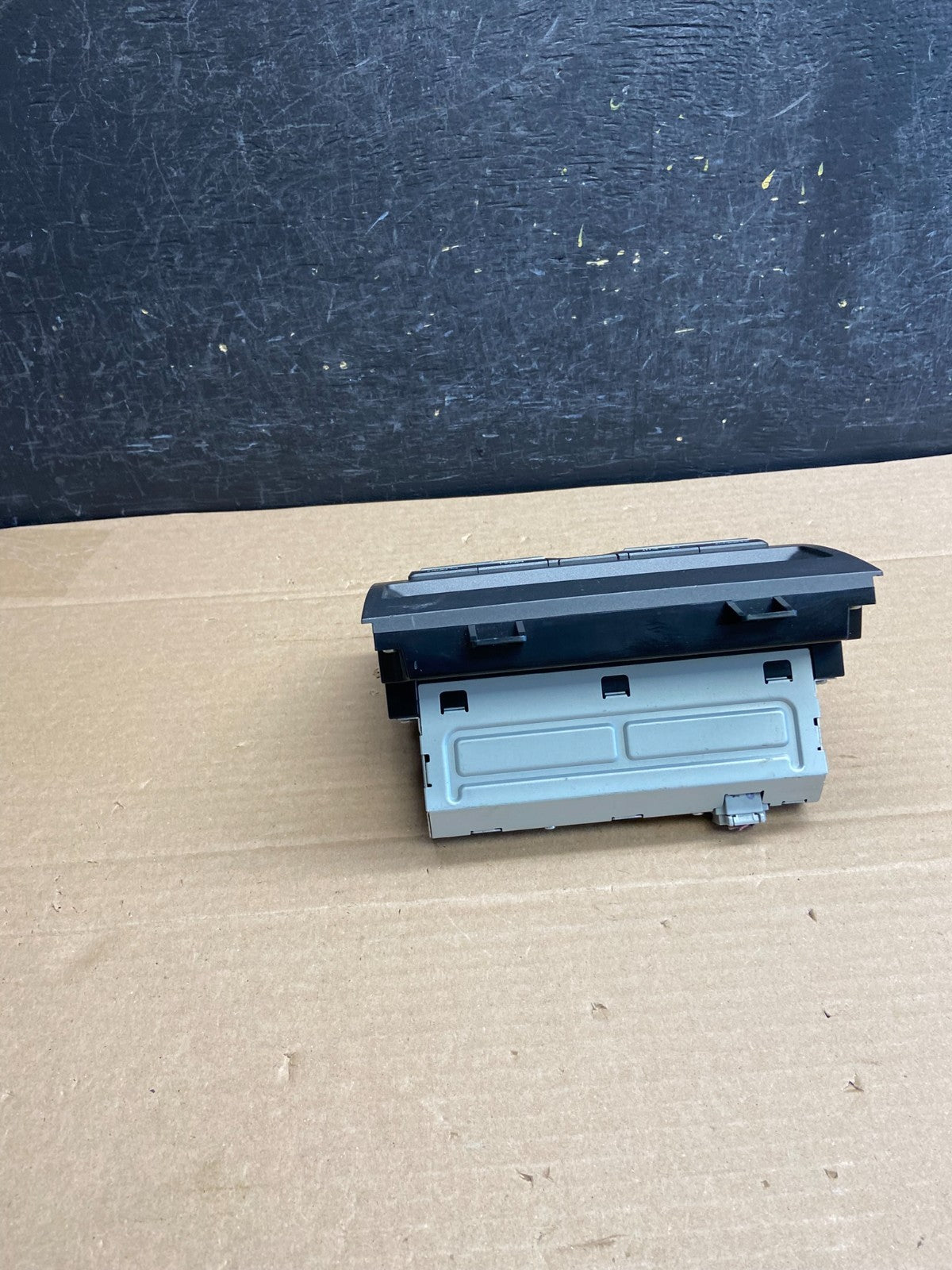 2011 2012 Lincoln Mkz Radio Audio Control Panel AG5096 DG2