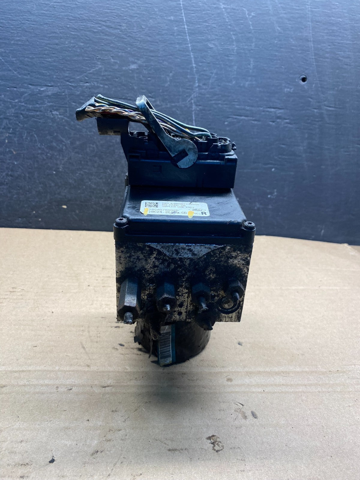 2011 - 2014 Ford E250 E350 Van ABS Anti Lock Brake Pump Module AE2226 DW1