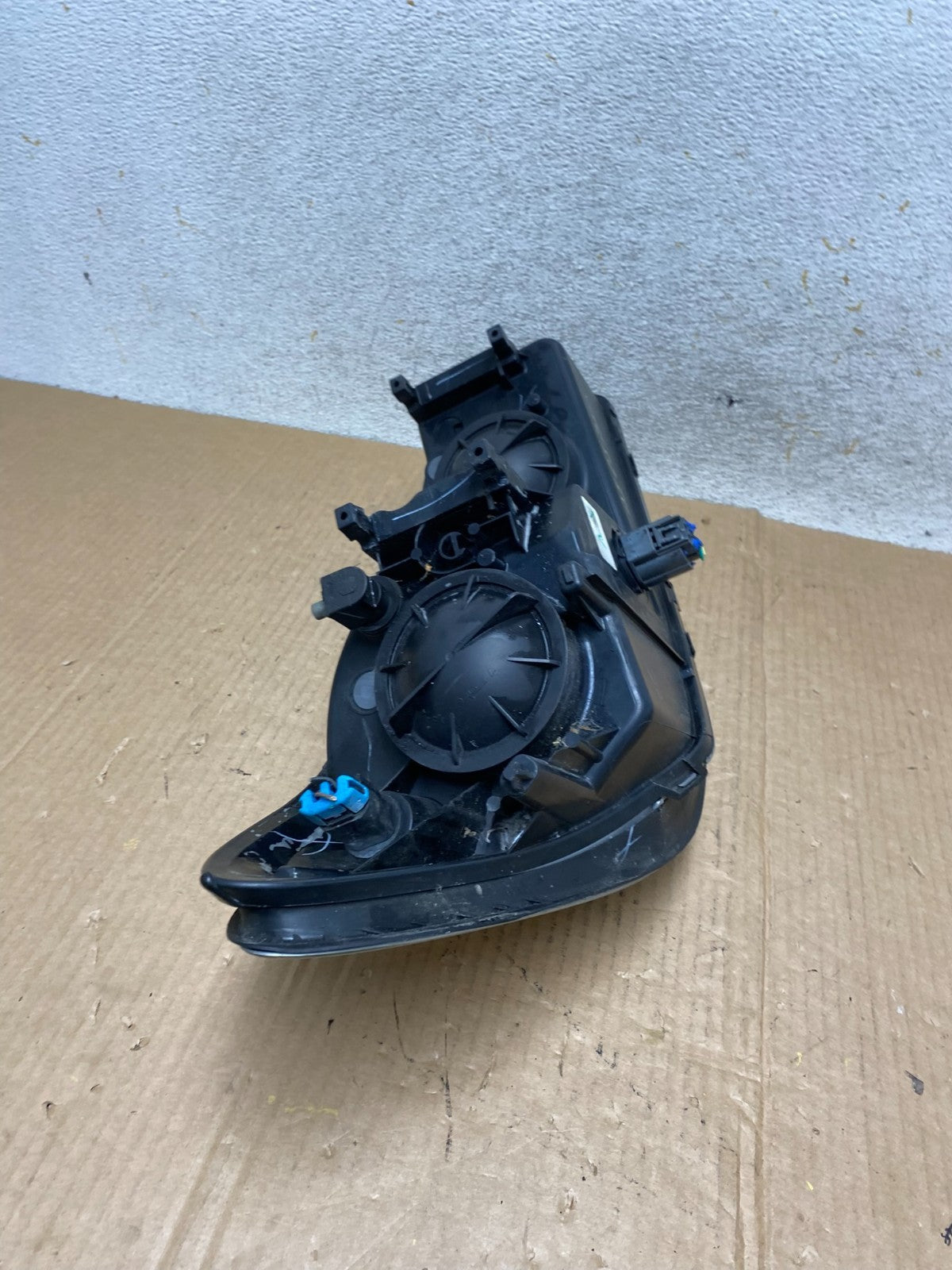 2005 - 2008 Buick Lacrosse Allure Left Driver LH Headlight Halogen AI6571 DW7