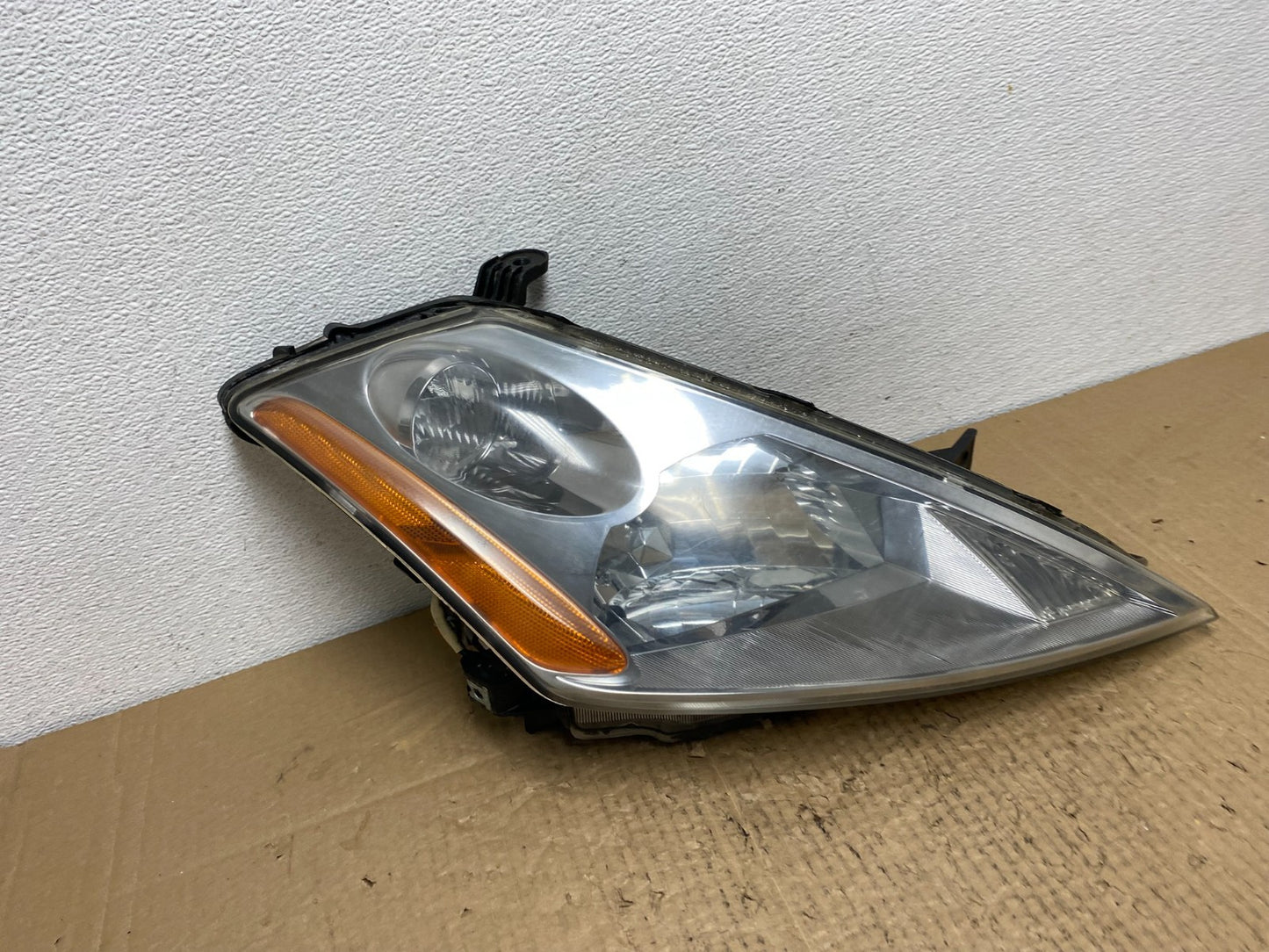 2003 to 2007 Nissan Murano Right Passenger RH Headlight Halogen AC4034 DW2