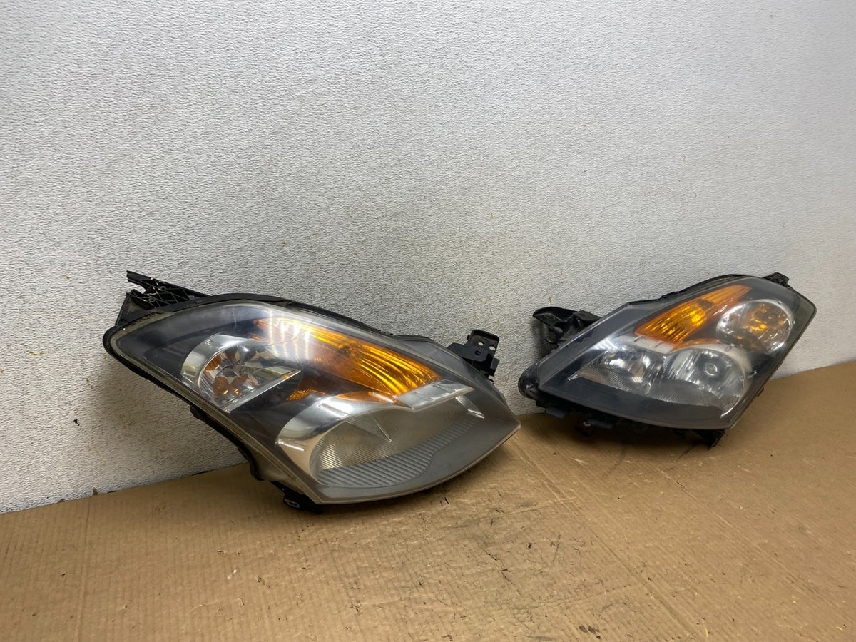 Sedan 2007 2008 2009 Nissan Altima Left+Right Set Headlights AI8002 DW2
