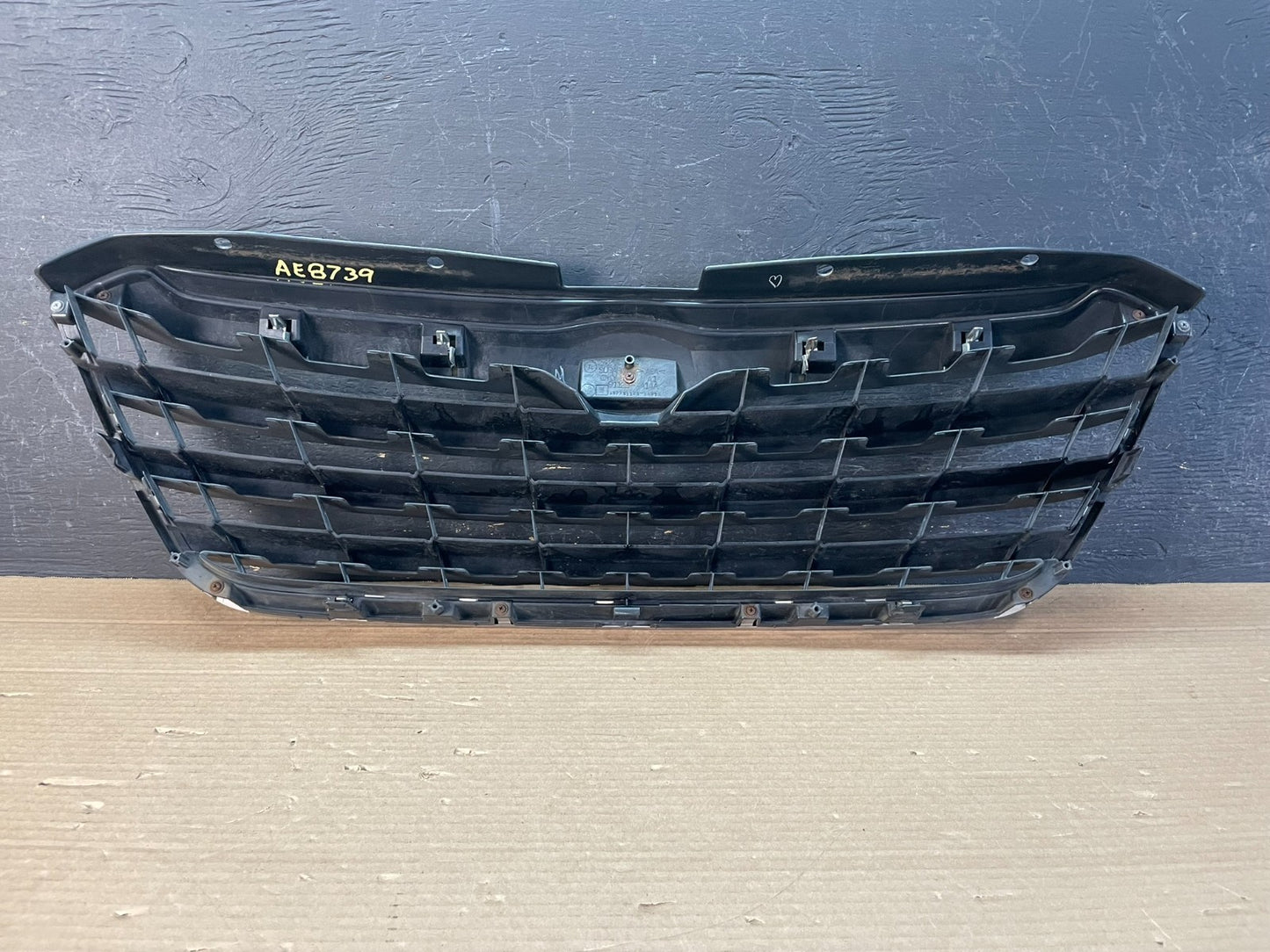 2008 to 2014 Subaru Tribeca Front Upper Grill Grille AE8739 DG3