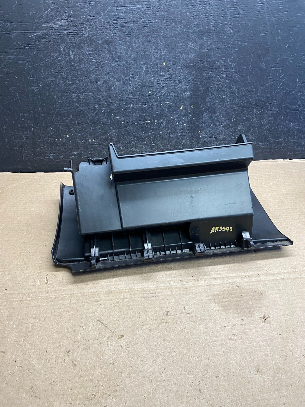 2011 to 2014 Ford Edge Front Right Passenger Storage Glove Box ah3543 DG4