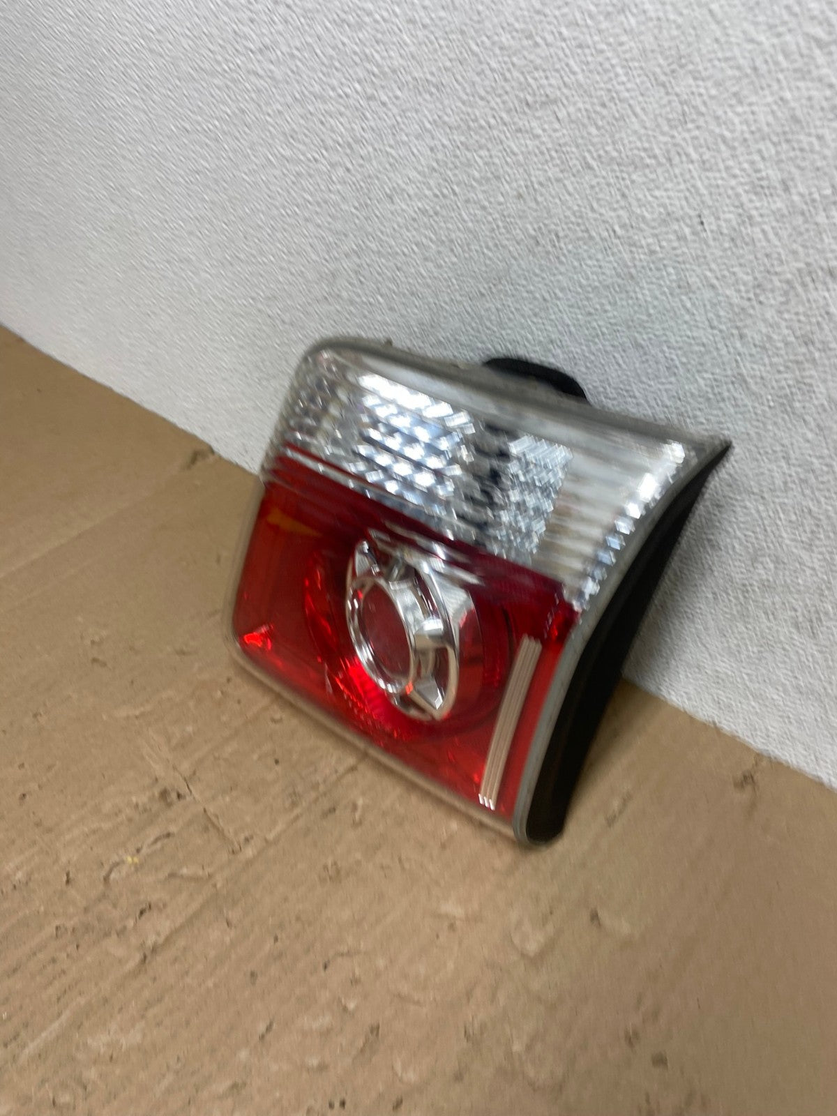 2007 to 2012 GMC Acadia Right Passenger Rh Hatch Tail Light Inner AE9055 LK1