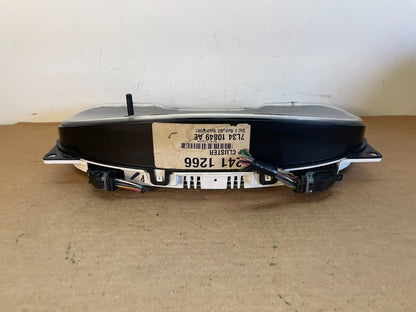 2006 Ford E350 Gauge Speedometer Cluster ag0764 DG5