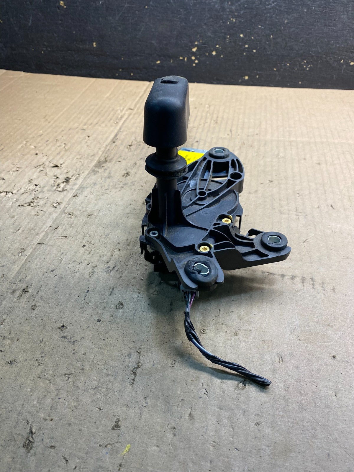 2011 to 2019 Ford Explorer Rear Windshield Wiper Motor ab0381 DG4