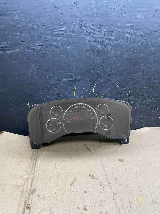 2010 - 2012 Chevrolet Express 2500 3500 Speedometer Cluster Gauge OEM X6062 DG0