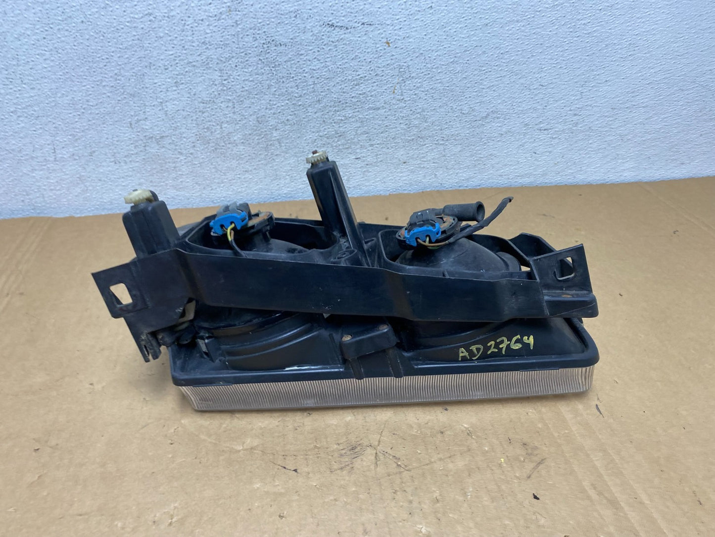 1992 to 1999 BMW 3 series E36 Left Driver LH Side Headlight AD2764 DW9