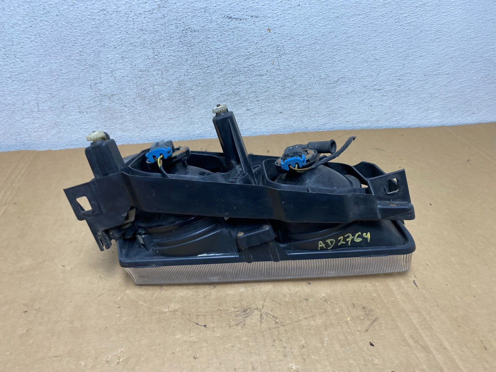 1992 to 1999 BMW 3 series E36 Left Driver LH Side Headlight AD2764 DW9