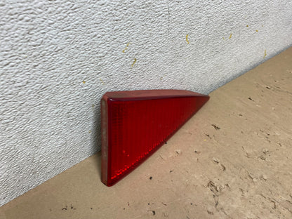 2004-2005 Mitsubishi Endeavor Right Passenger Rh Inner Tail Light Oem N3656 DW1