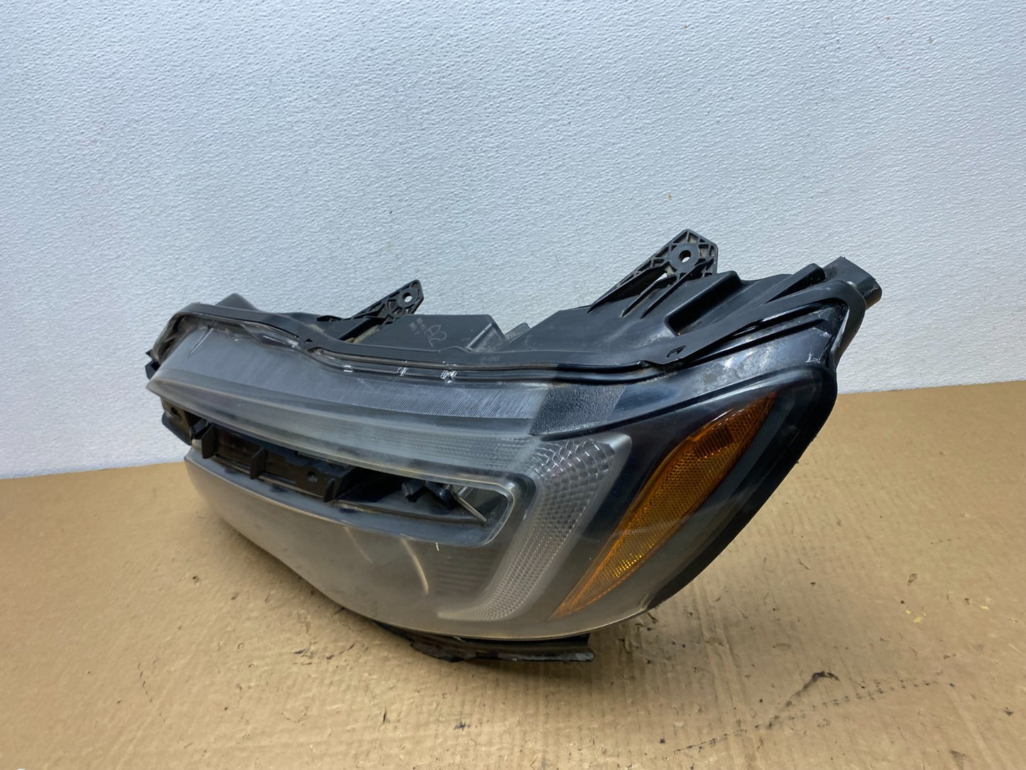 2016 to 2022 Honda Pilot Left Driver LH Halogen Headlight ac8163 DG1