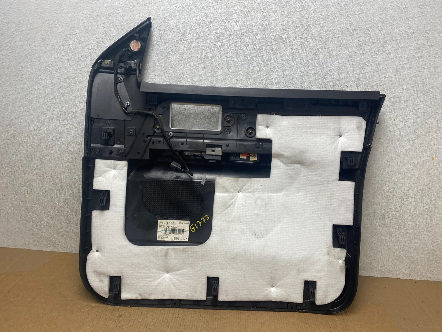 2007-2015 Lincoln Navigator Left Front Door Panel G1773 DG16