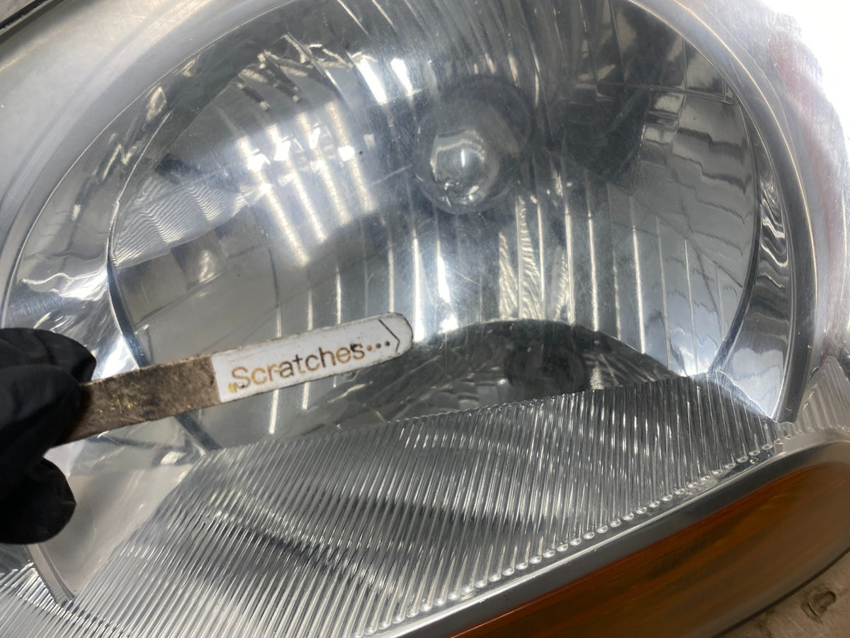 2005 to 2006 Kia Sportage Left Driver LH Halogen Headlight AH9221 DW3