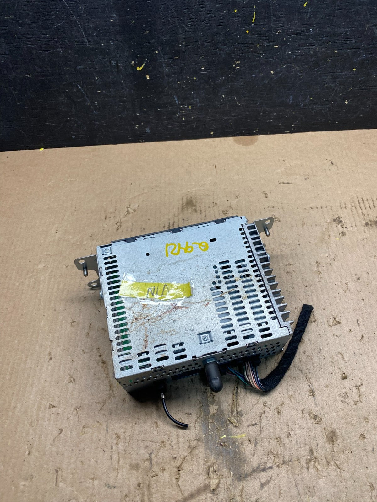 2013 to 2014 Ford Explorer Audio Equipment Radio Receiver AM FM CD q9421 DG4
