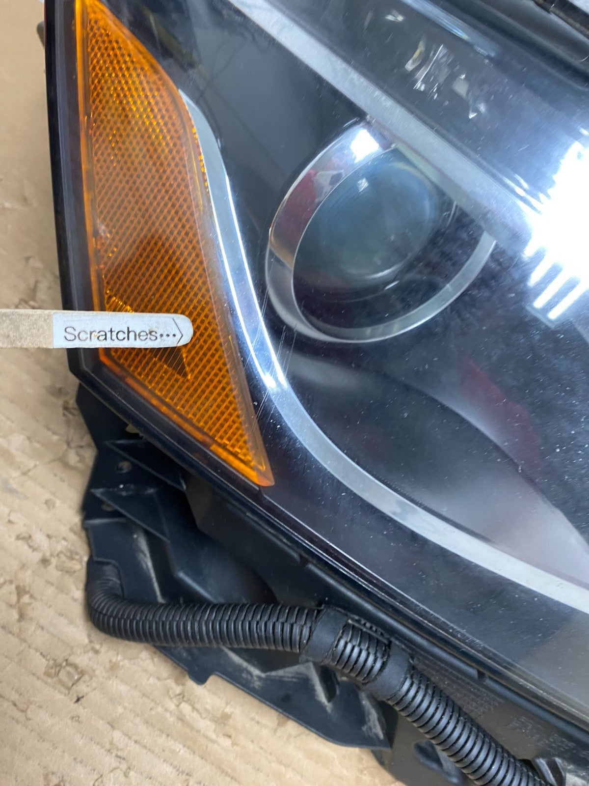 2009 to 2012 Audi Q5 Right Passenger RH Side Xenon HID Headlight AD4297 DW3