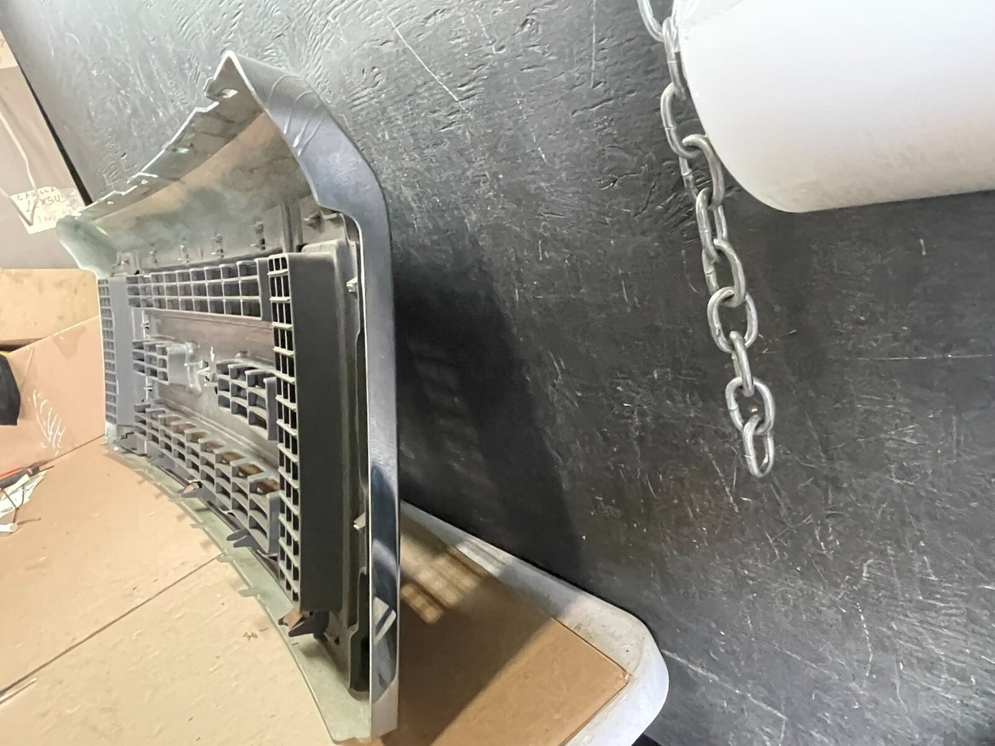 2008-2014 Ford Econoline E150 E250 Front Upper Chrome Grill Grille Oem M6345 DG9