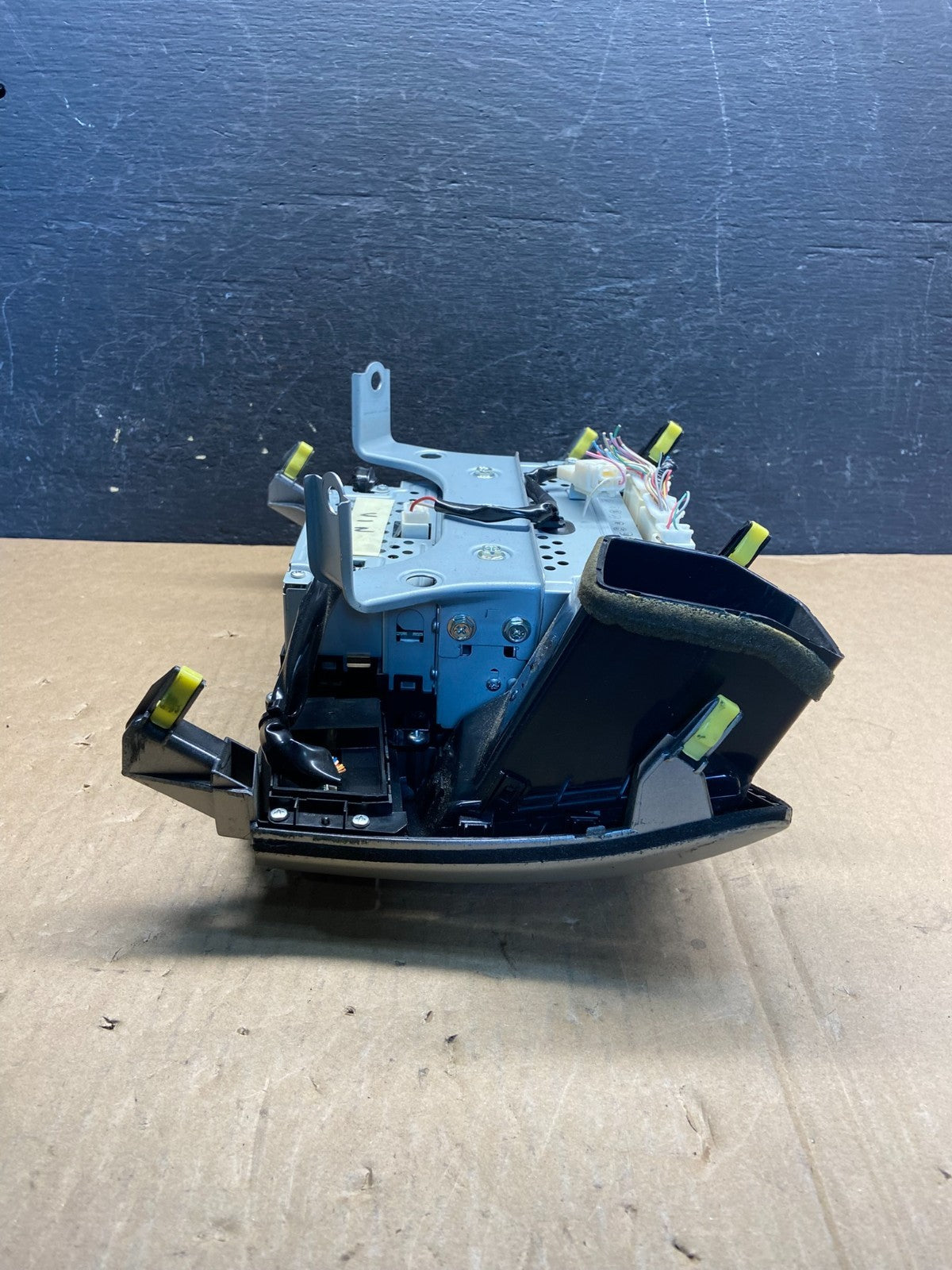 2006 to 2007 Lexus RX400H Radio Navigation Screen Climate Control AG1610 DW2