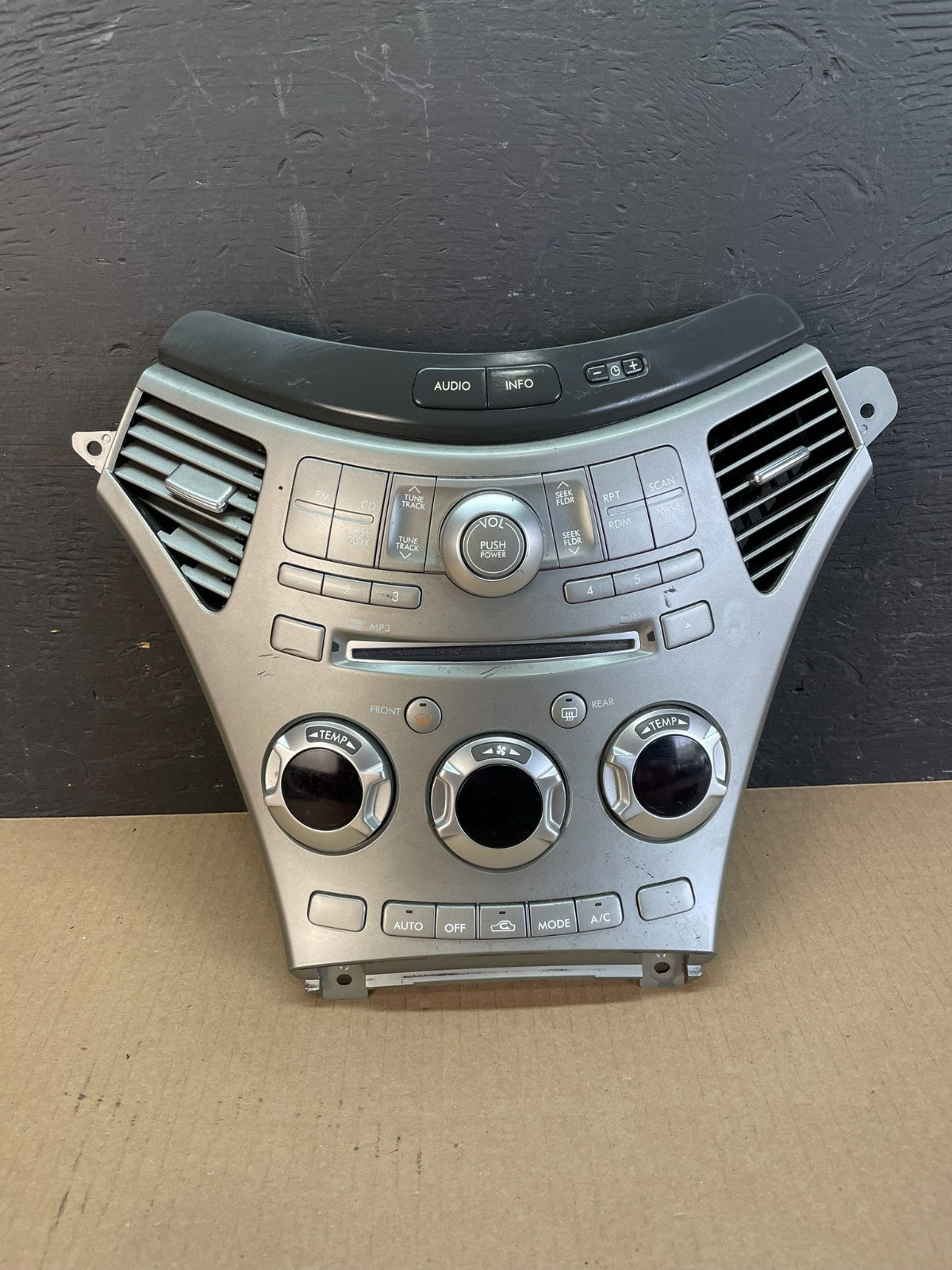 2006-2009 Subaru Tribeca Radio CD Player Climate Control Bezel Panel AE3415 DG0