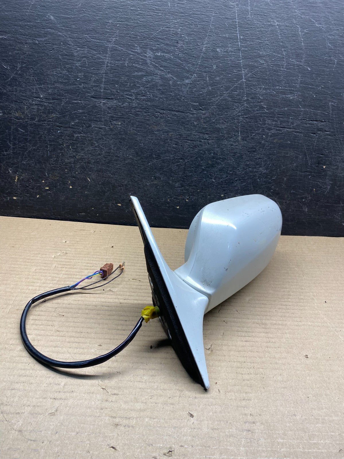 1997 to 2001 Infiniti Q45 Left Driver Side View Door Mirror ah9695 DG1