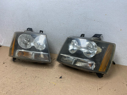 2007 to 2013 Chevrolet Suburban Tahoe Left+Right Set Headlights Q3617 DW1