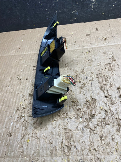 2004 to 2010 Toyota Sienna Left Side Climate Switches Bezel Trim OEM V7602 DG3