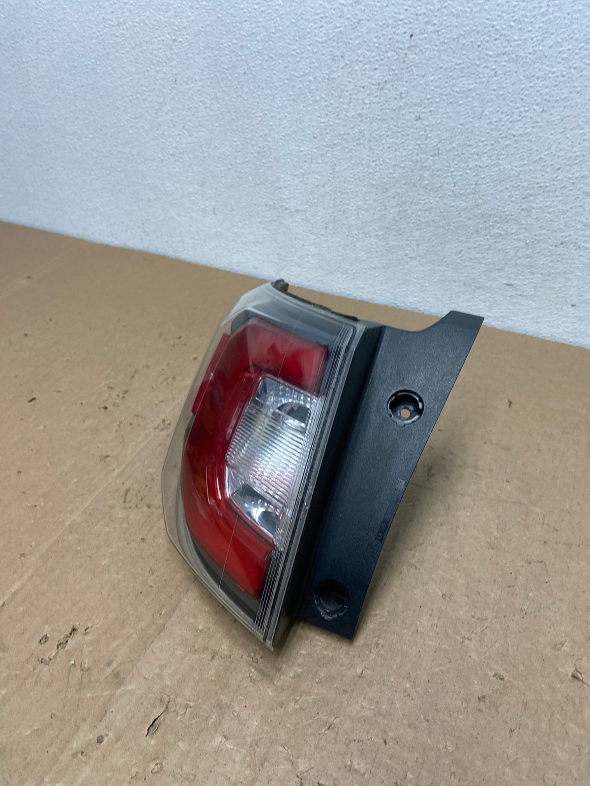 2013 to 2016 GMC Acadia Left Driver LH Side Tail Light AC5964 LK1