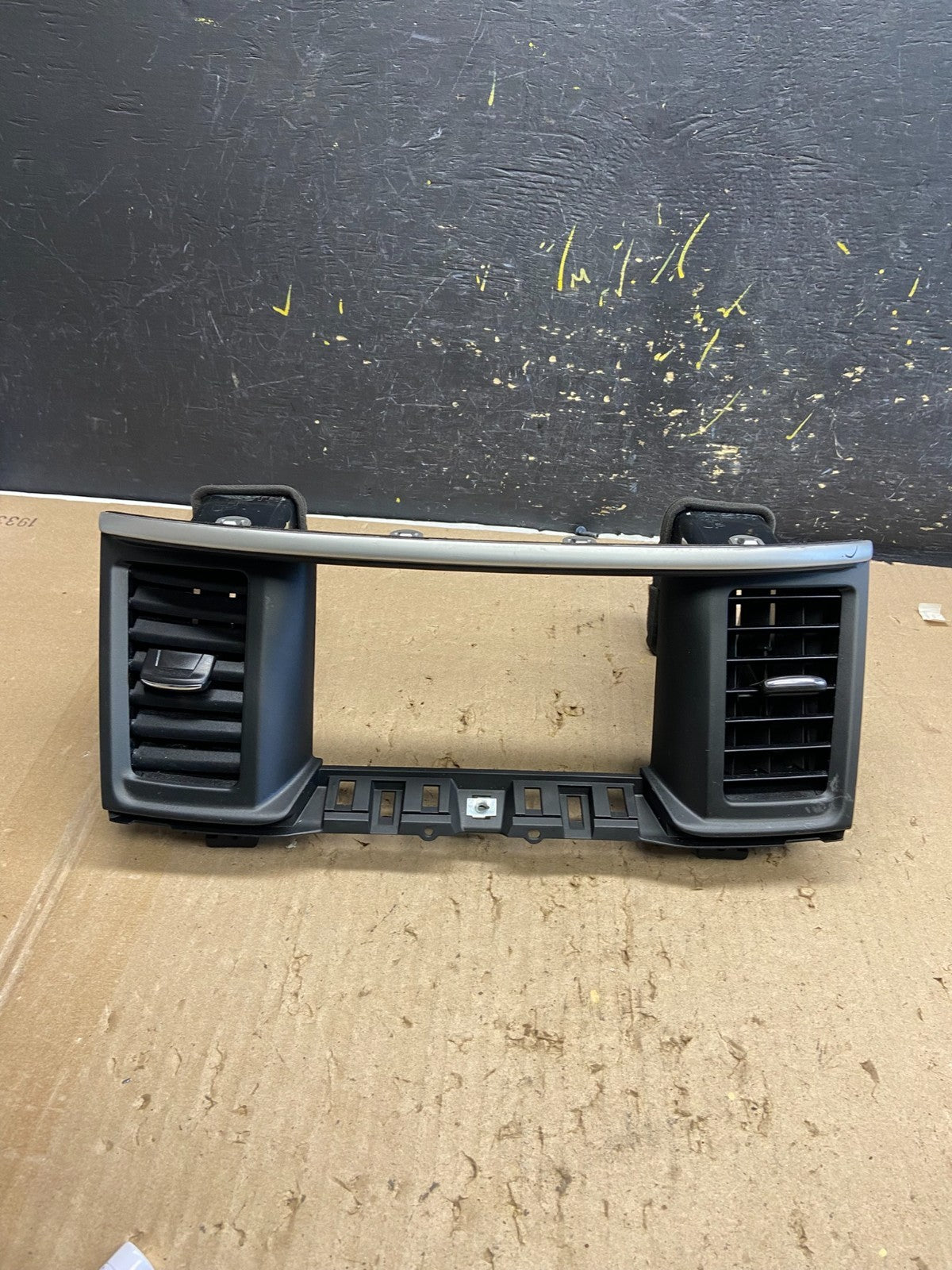 2013 to 2020 Nissan Pathfinder Center Dash Radio Trim Bezel  Surround AB5496 DG0