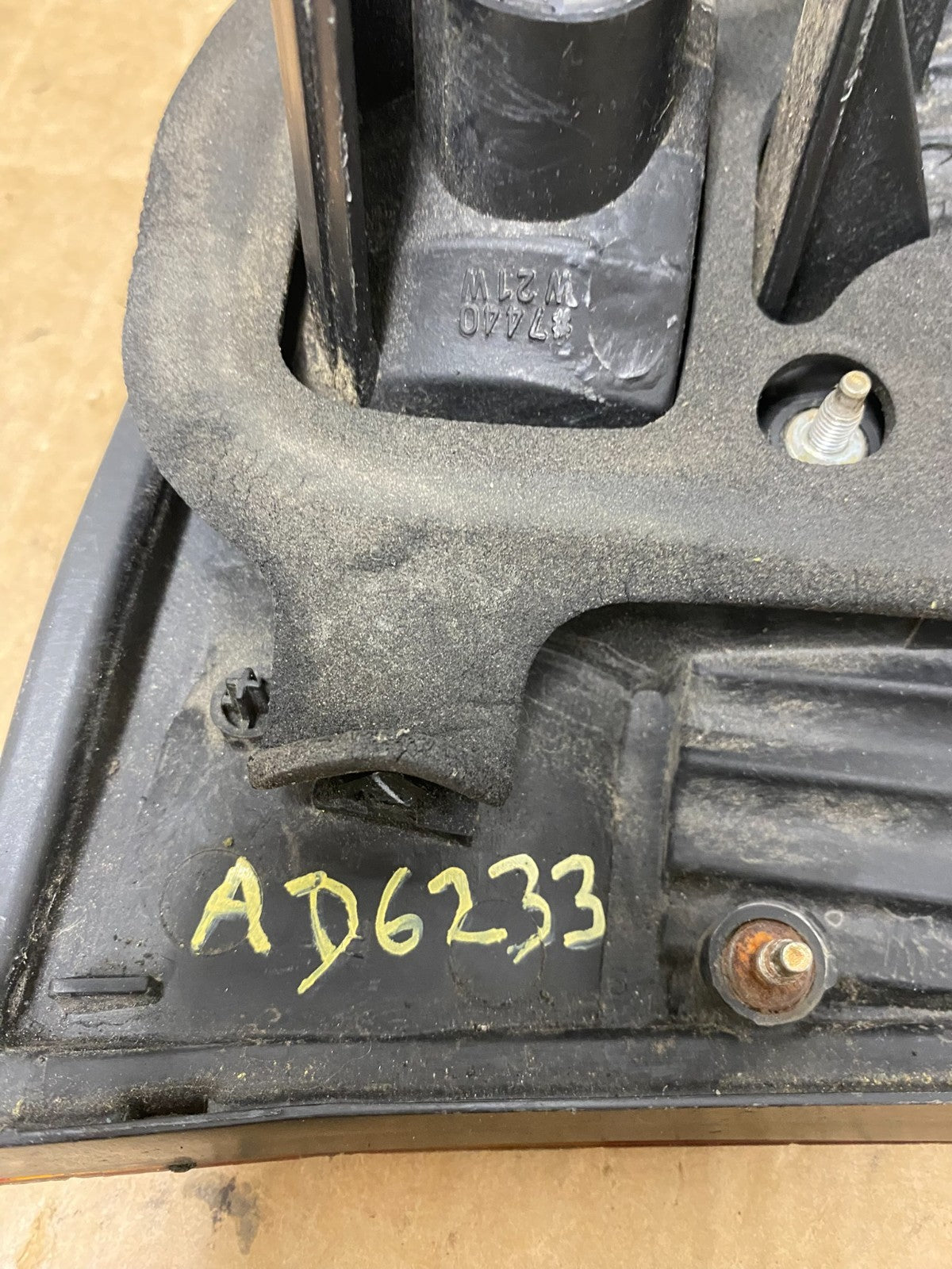 1999 2000 Honda Civic Sedan Right Passenger Side Tail Light Inner AD6233 DW6