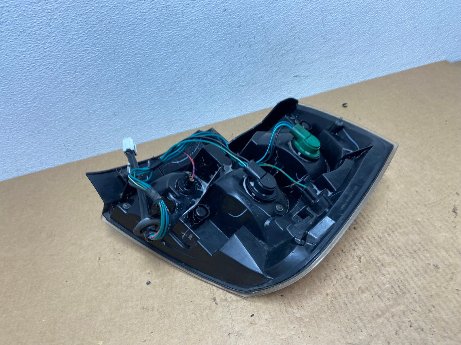 2007 to 2012 Nissan Sentra Left Driver LH Side Tail Light AC2917 LK5