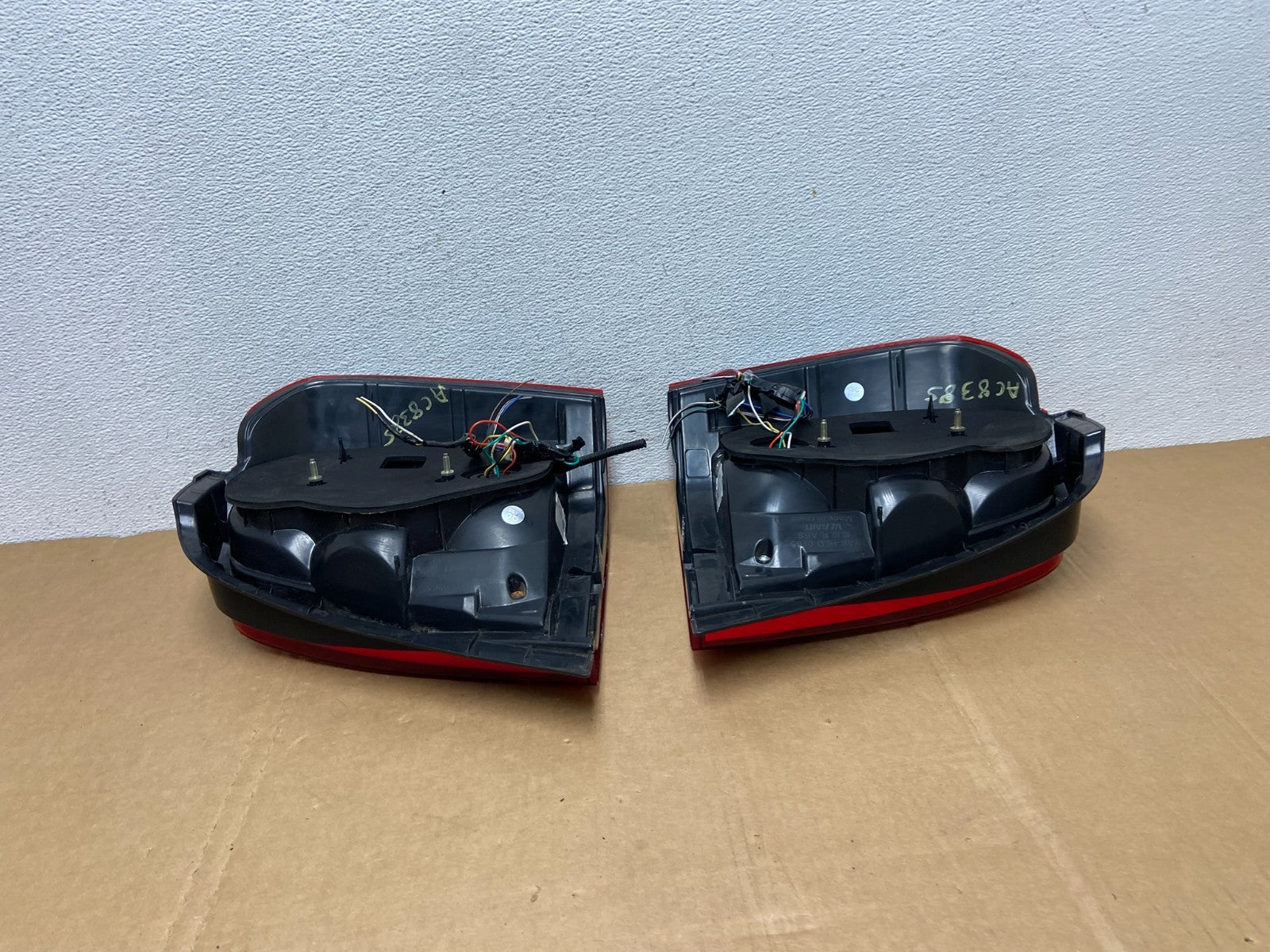 2001-2007 Toyota Highlander Left Driver LH Side LED Tail Lights AC8385 DG5