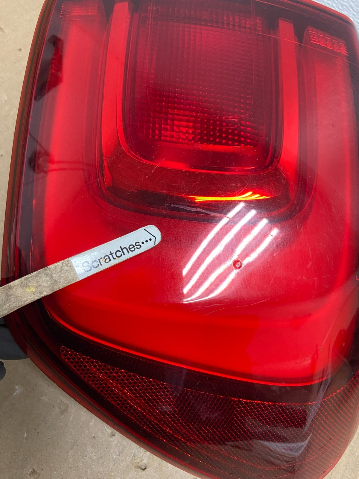 2017 to 2019 GMC Acadia Right Passenger RH Side Tail Light AB6621 DW3