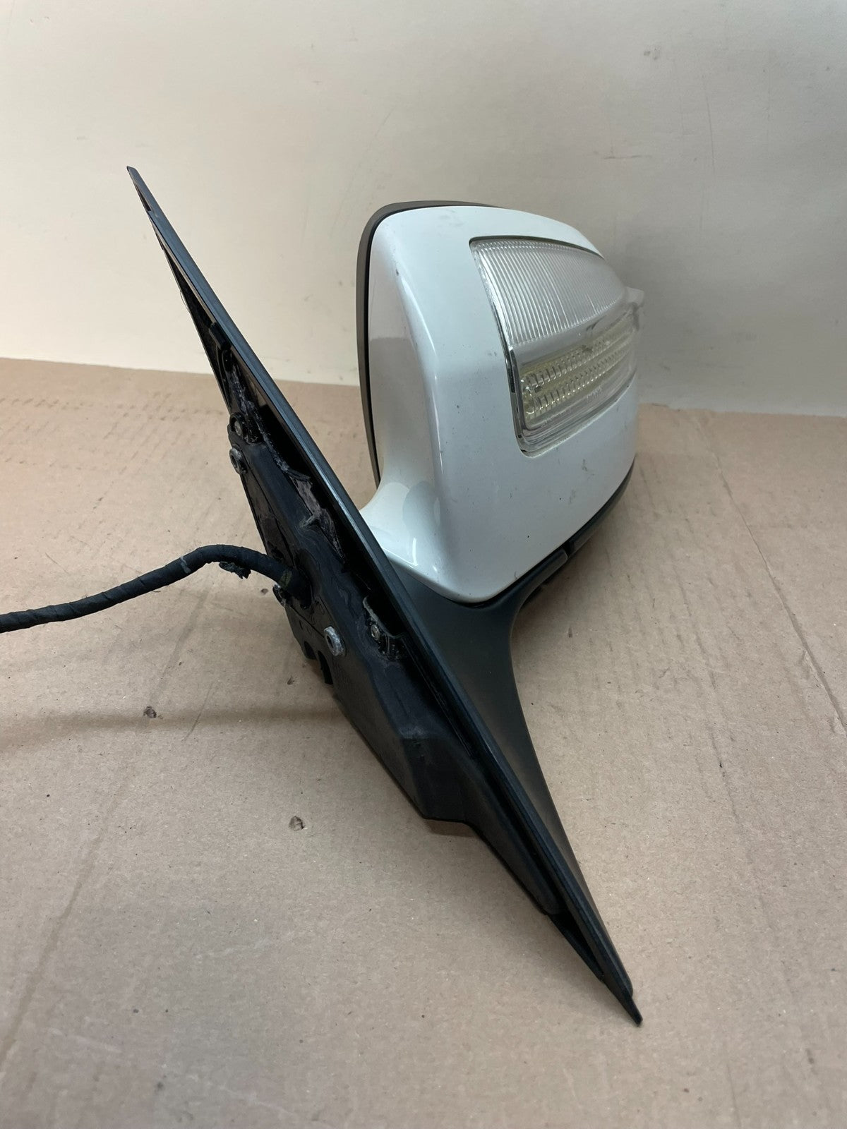 2008 to 2009 Mercedes C-Class Left LH Side View Door Mirror AJ0700 DG1