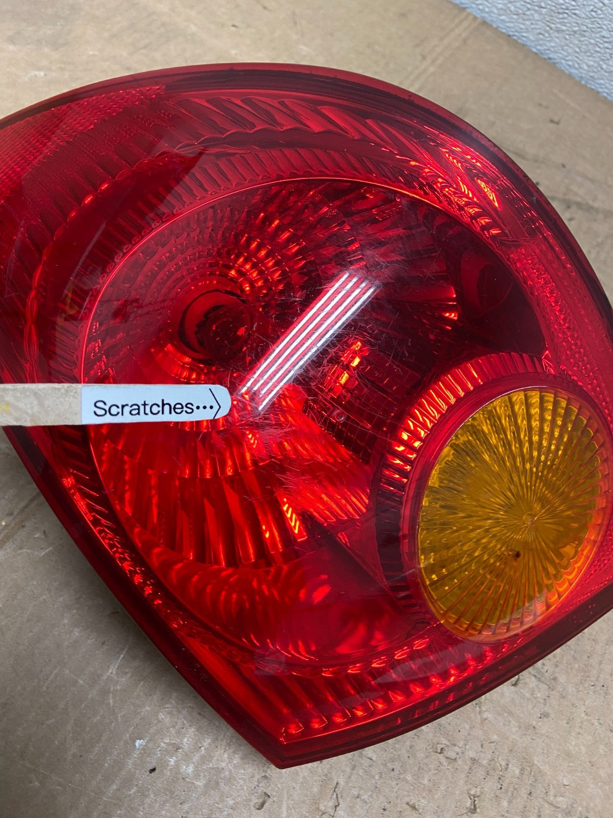 2003 to 2005 Toyota Corolla Right Passenger RH Side Tail Light Oem Y5932 DG3