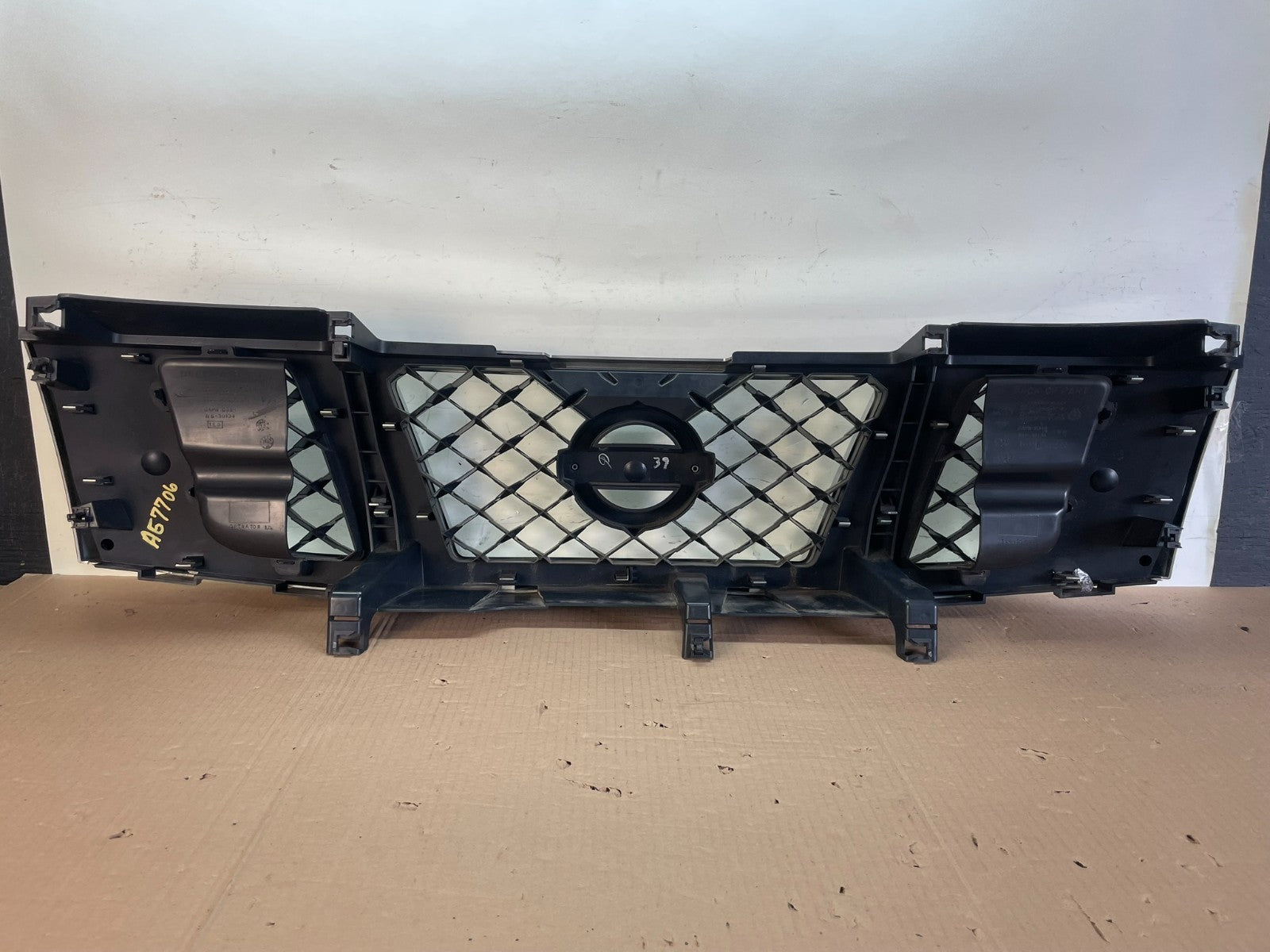 2009 to 2014 Nissan Titan Armada Front Upper Grill Grille AG7706 DG3