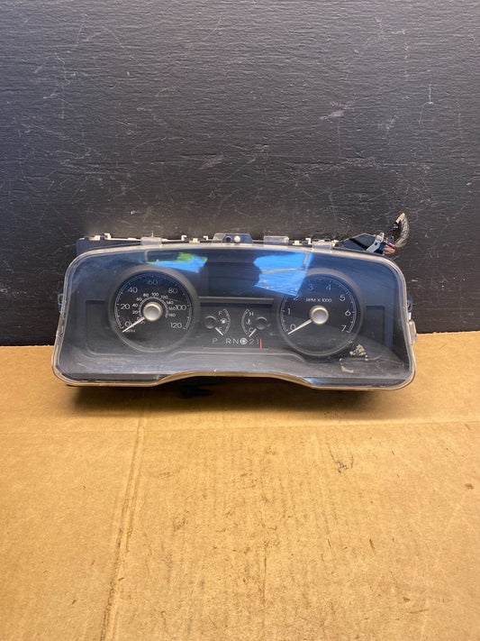 2009 to 2011 Lincoln Town Car Speedometer Gauge Cluster AD4839 DG0