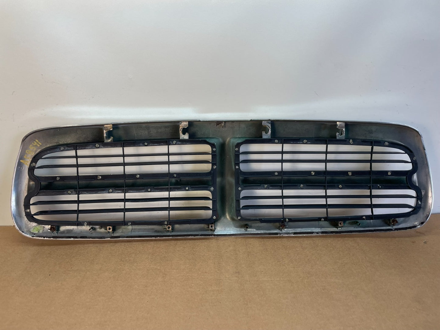 1997 to 2004 Dodge Dakota Chrome Front Upper Grill Grille af8541 DG3