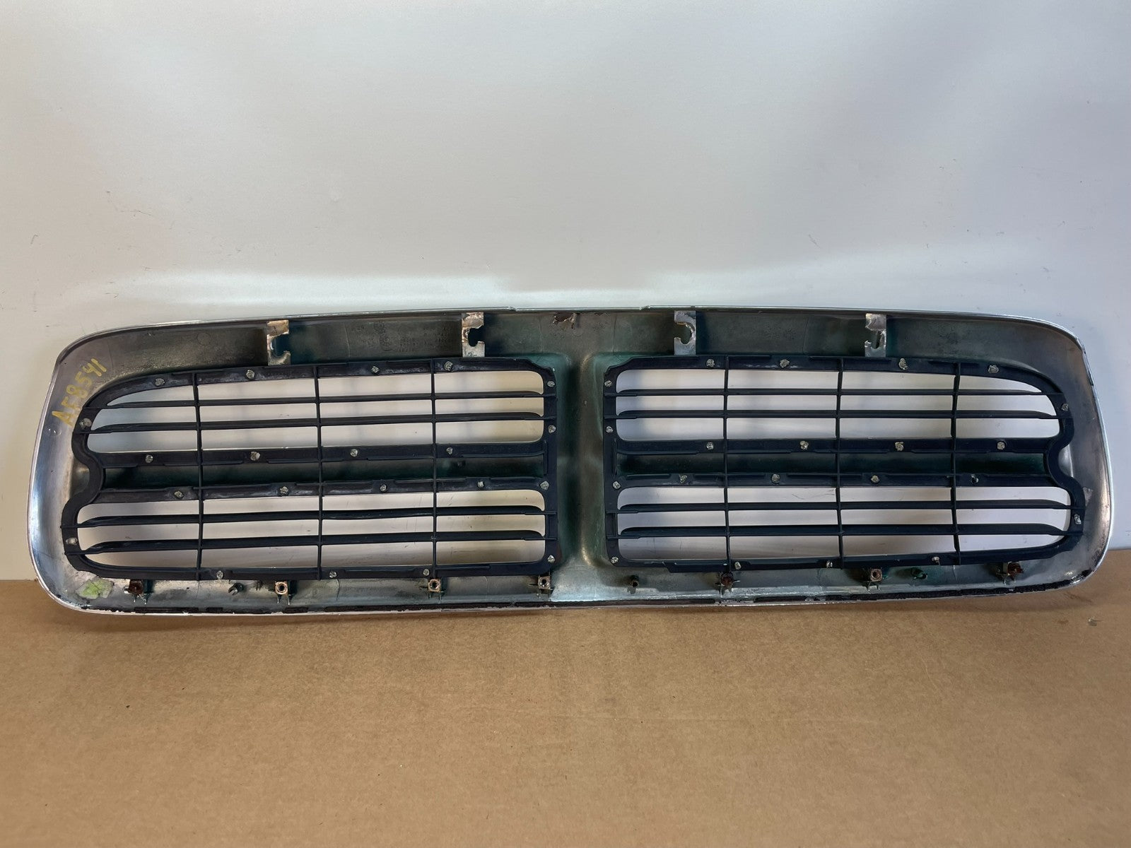 1997 to 2004 Dodge Dakota Chrome Front Upper Grill Grille af8541 DG3