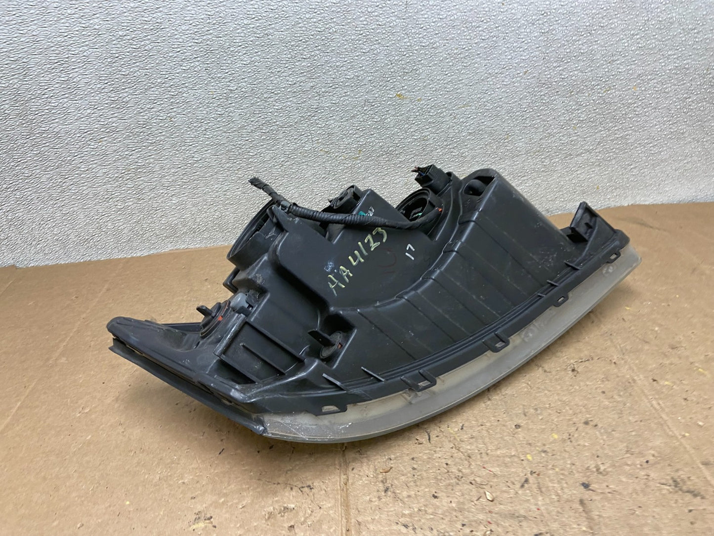 2009 - 2010 Hyundai Sonata Left Driver LH Side Headlight Halogen Oem AA4123 DW7