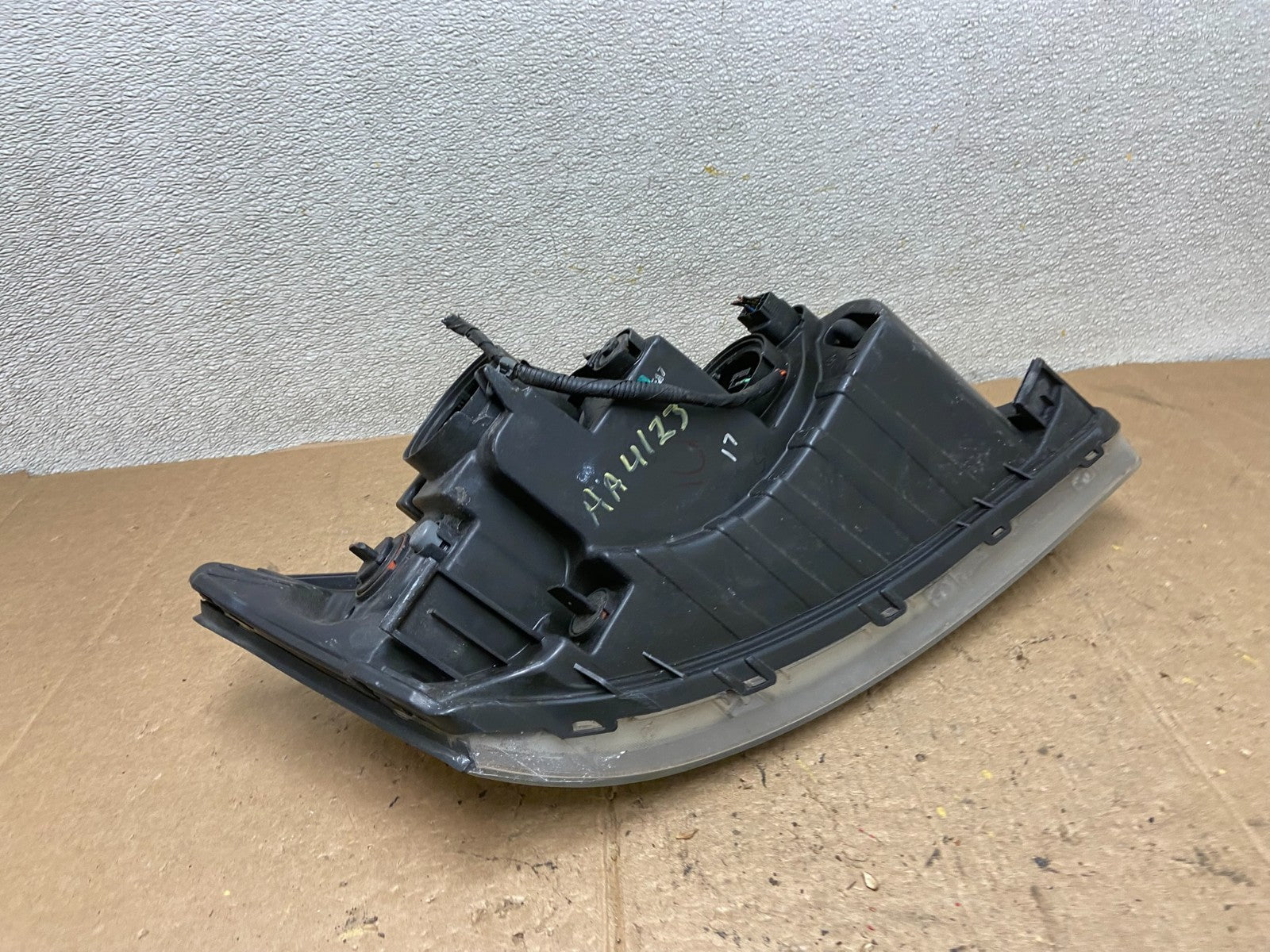 2009 - 2010 Hyundai Sonata Left Driver LH Side Headlight Halogen Oem AA4123 DW7