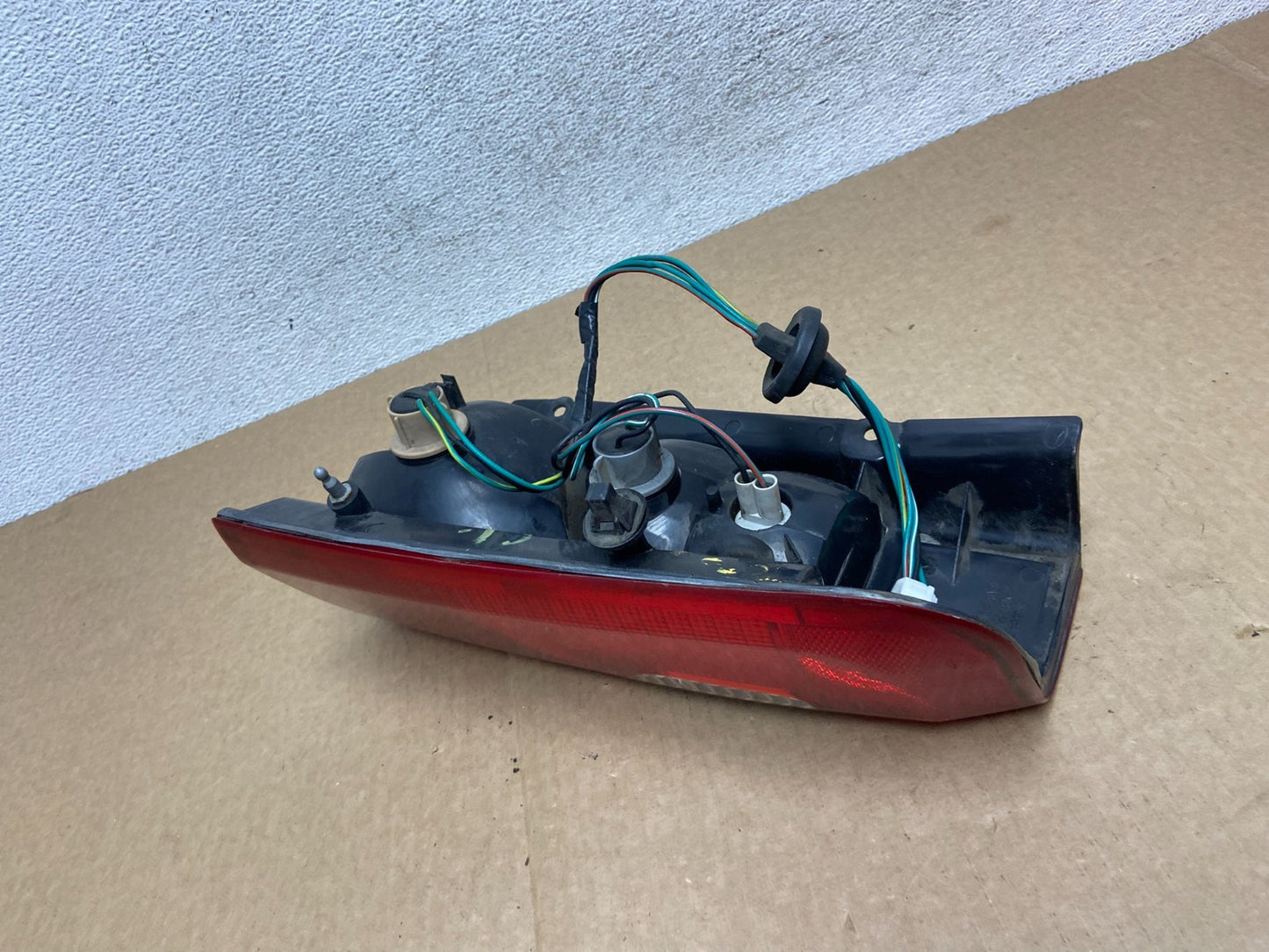 2002 2003 2004 Nissan Xterra Left Driver Side Tail Light AF9509 DW6