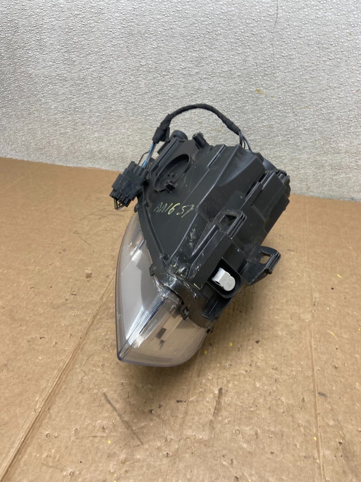 2011 to 2013 Volvo S60 Driver Left Side Headlight AA1657 PS6